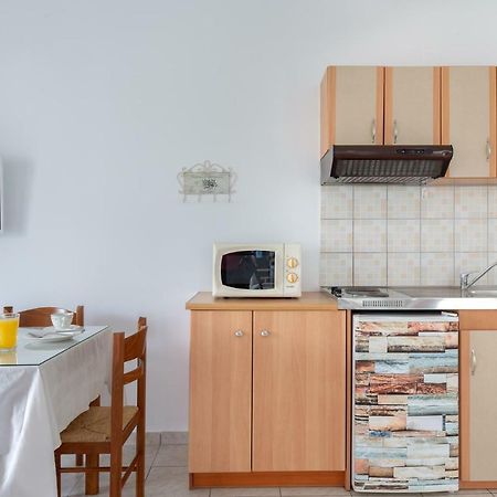 Pernari Apartments Спартия Екстериор снимка