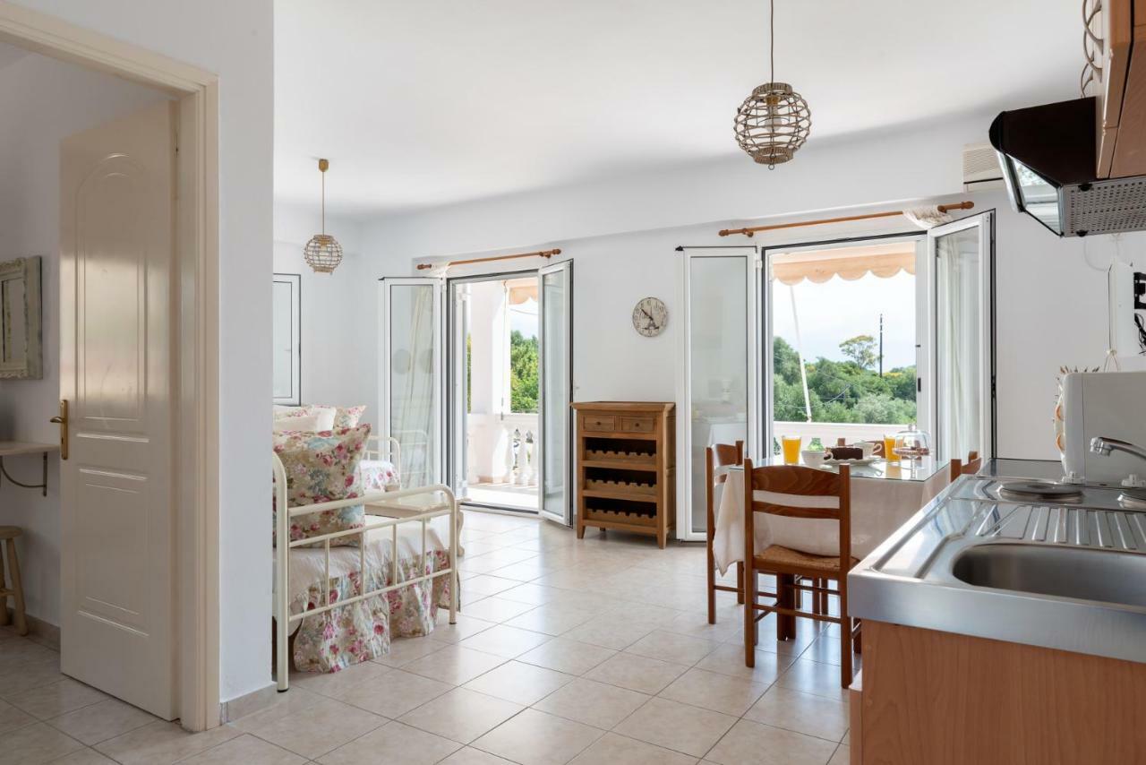 Pernari Apartments Спартия Екстериор снимка