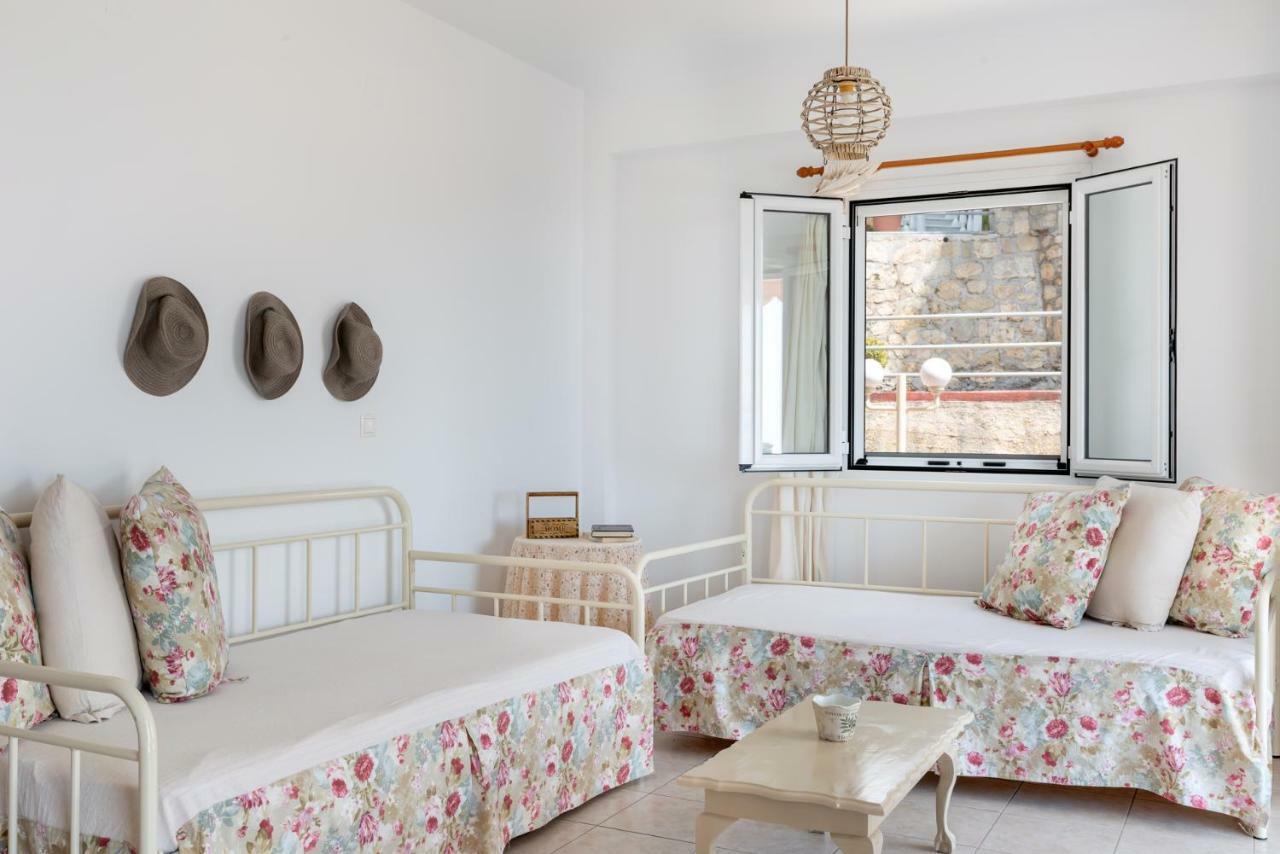 Pernari Apartments Спартия Екстериор снимка