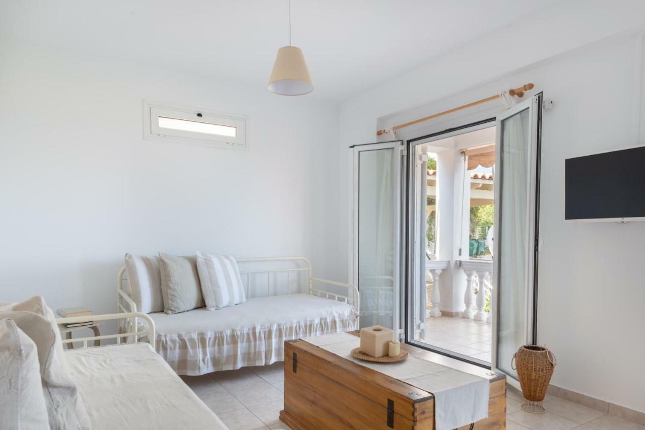 Pernari Apartments Спартия Екстериор снимка